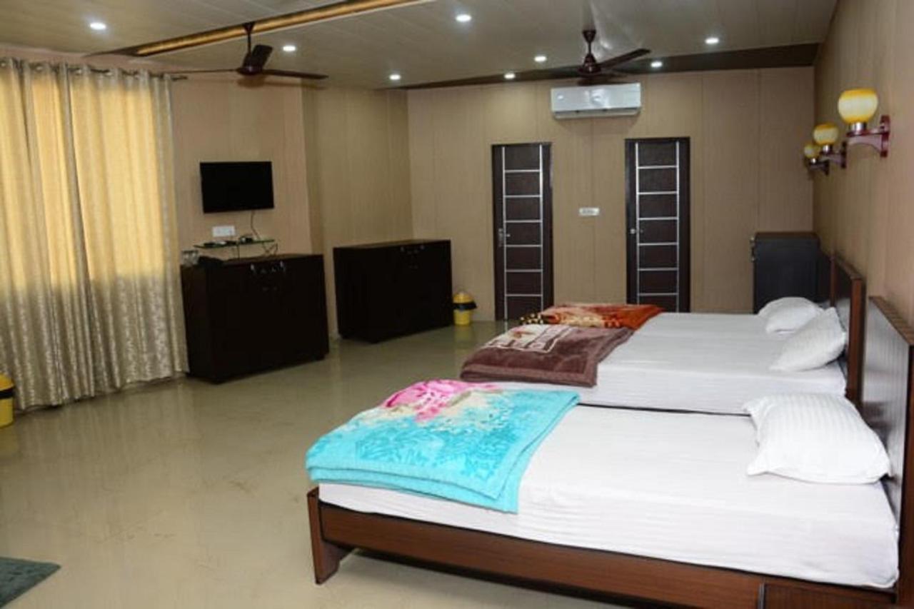 Krazy Hotel Haldwāni 外观 照片