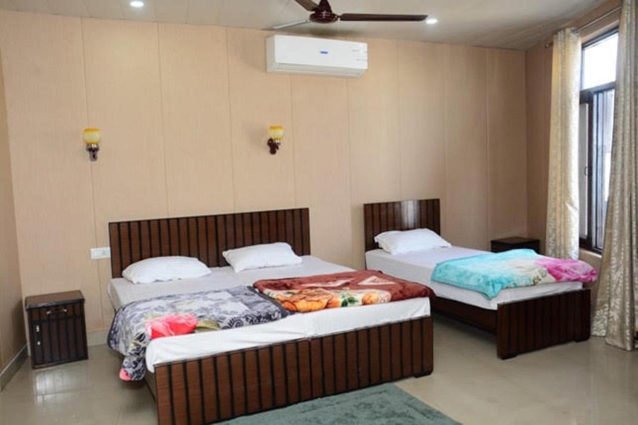 Krazy Hotel Haldwāni 外观 照片