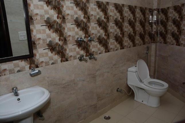 Krazy Hotel Haldwāni 外观 照片