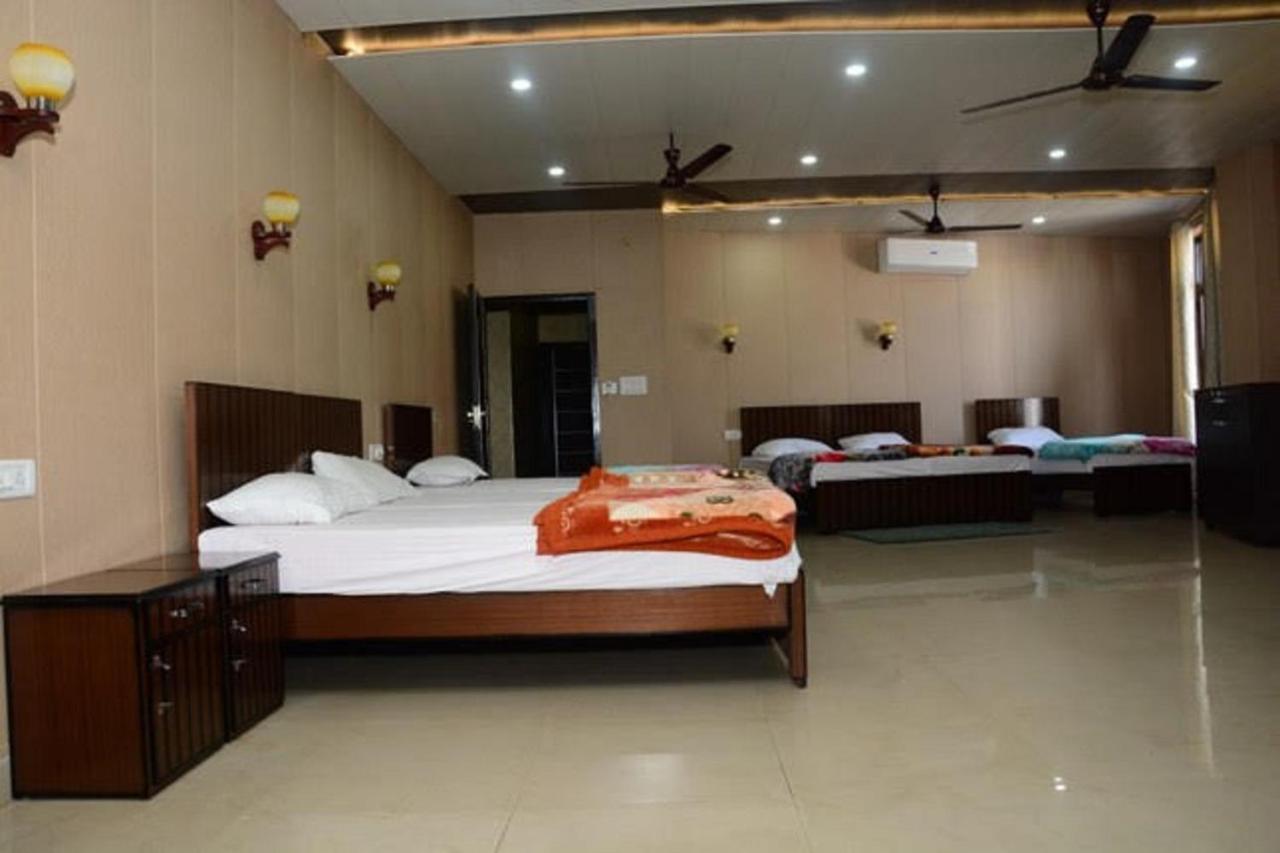 Krazy Hotel Haldwāni 外观 照片